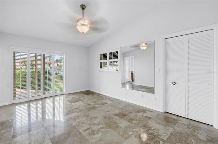 Image No.42-3 Bed Property for sale