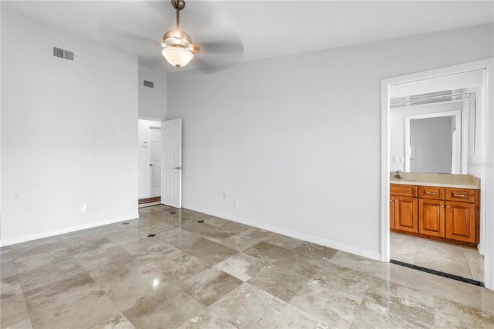 Image No.43-3 Bed Property for sale