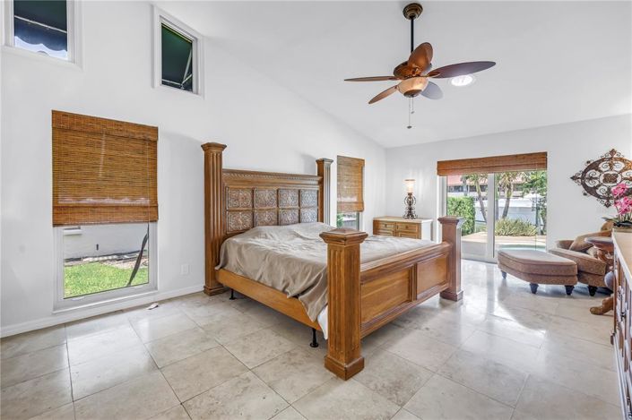 Image No.47-3 Bed Property for sale