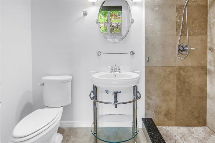 Image No.63-3 Bed Property for sale