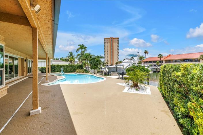 Image No.70-3 Bed Property for sale