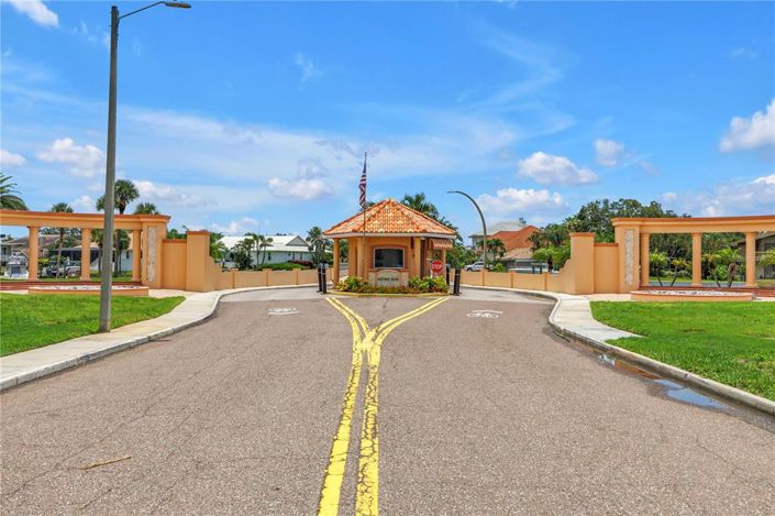 Image No.82-3 Bed Property for sale