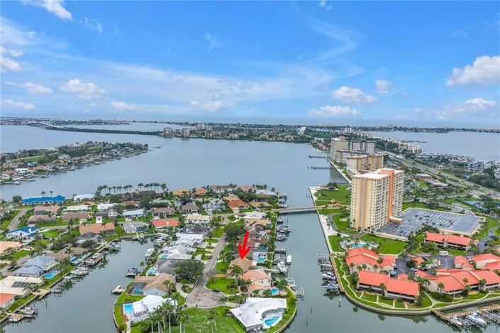 Image No.84-3 Bed Property for sale