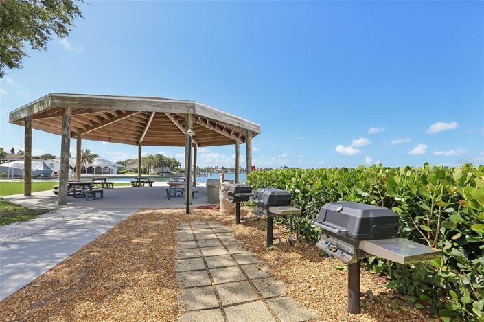 Image No.31-2 Bed Property for sale