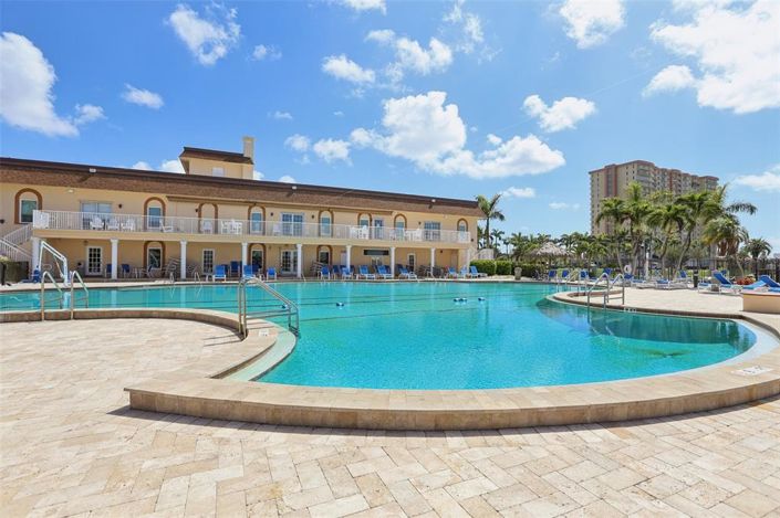 Image No.32-2 Bed Property for sale