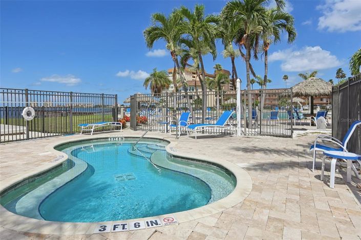 Image No.33-2 Bed Property for sale