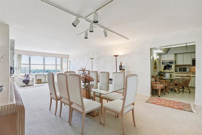 Image No.8-2 Bed Property for sale