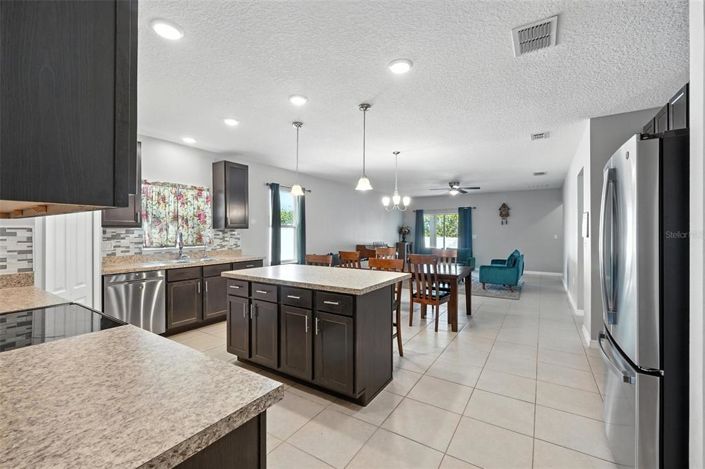 Image No.32-3 Bed Property for sale