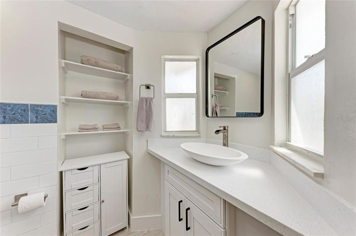 Image No.26-2 Bed Property for sale