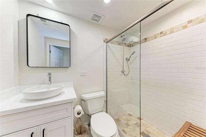 Image No.30-2 Bed Property for sale