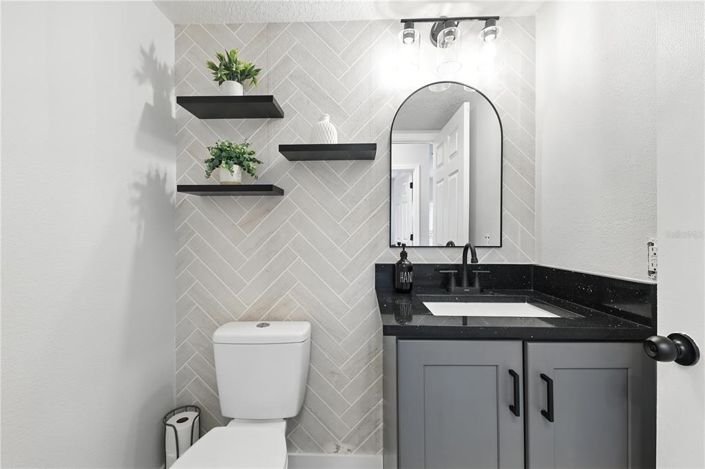 Image No.13-4 Bed Property for sale