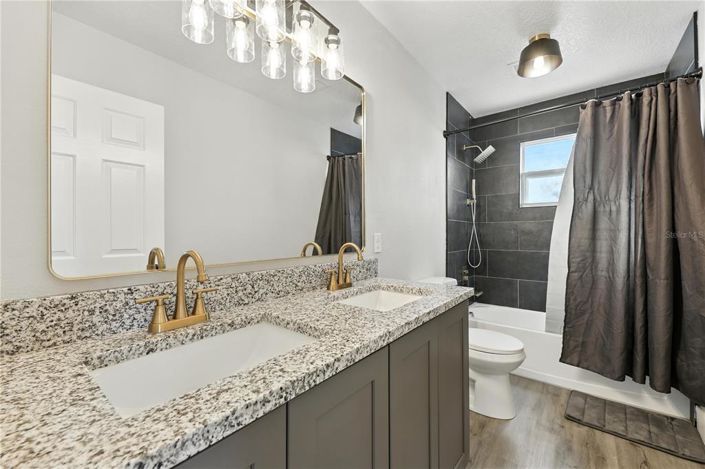 Image No.22-4 Bed Property for sale