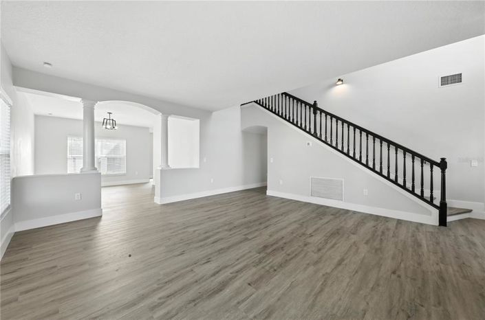 Image No.3-4 Bed Property for sale