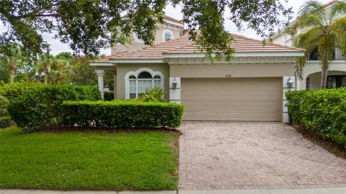 Image No.1-Propriété de 4 chambres à vendre à Orlando