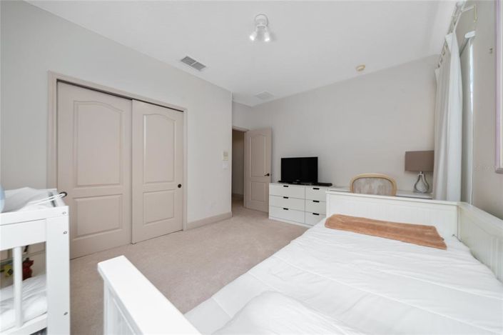 Image No.17-4 Bed Property for sale