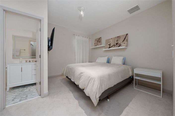 Image No.21-4 Bed Property for sale