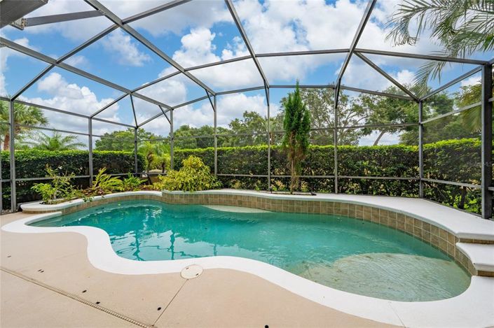 Image No.26-4 Bed Property for sale