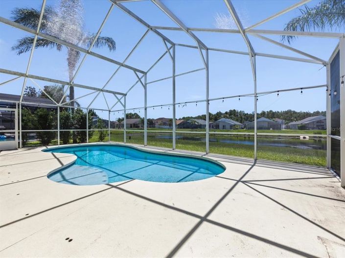 Image No.2-6 Bed Property for sale