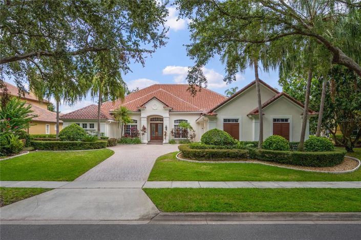 Image No.2-5 Bed Property for sale