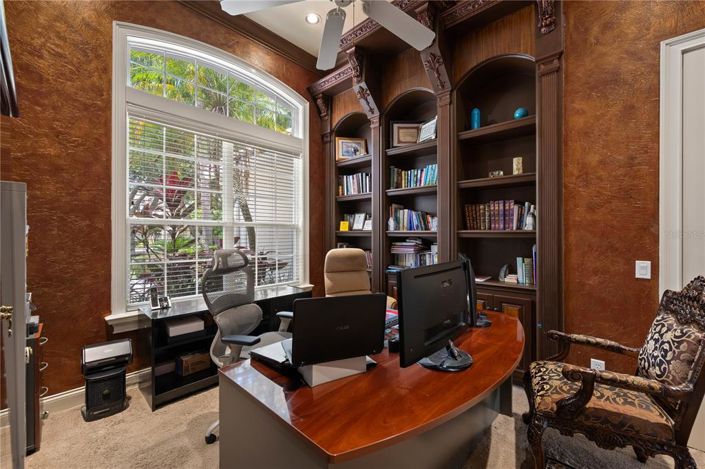 Image No.24-5 Bed Property for sale