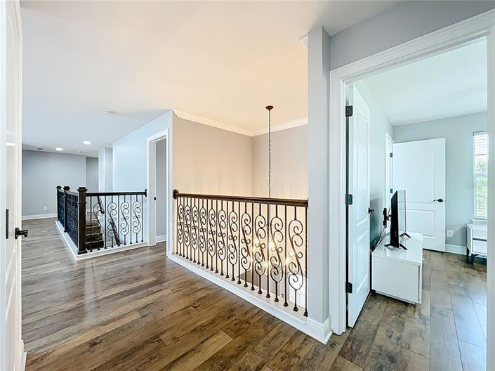 Image No.49-5 Bed Property for sale