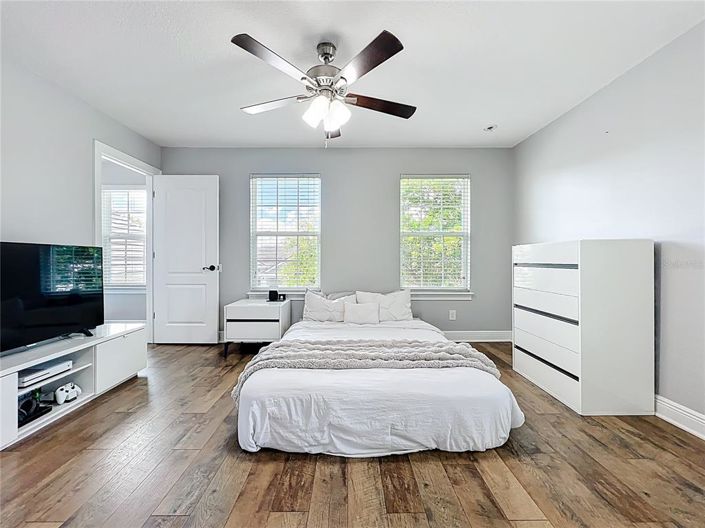 Image No.58-5 Bed Property for sale