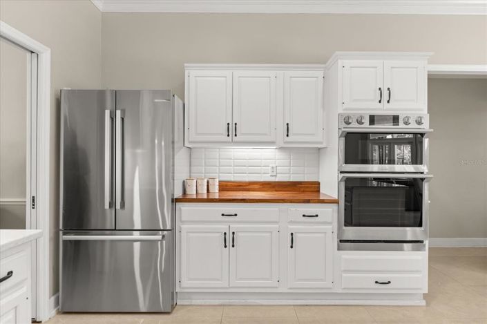 Image No.18-5 Bed Property for sale