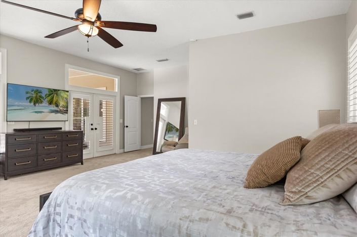 Image No.20-5 Bed Property for sale