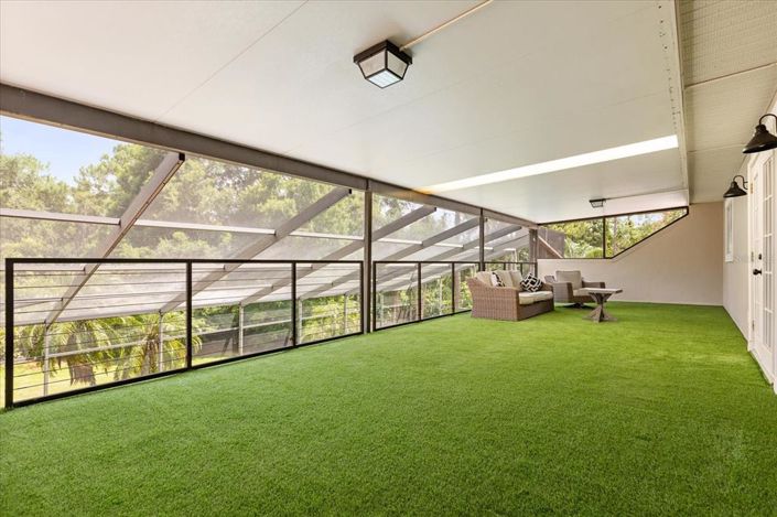 Image No.33-5 Bed Property for sale