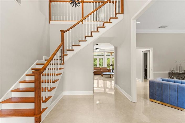 Image No.7-5 Bed Property for sale