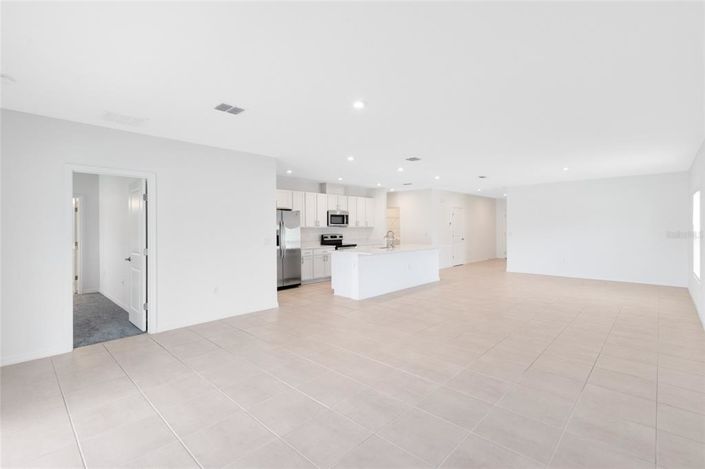 Image No.10-4 Bed Property for sale