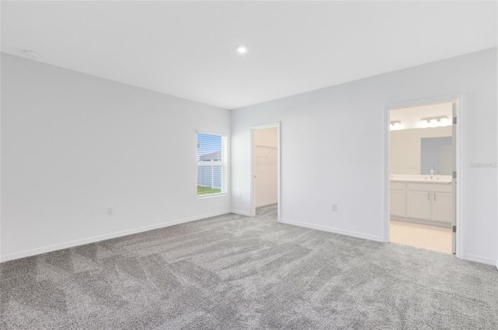 Image No.12-4 Bed Property for sale