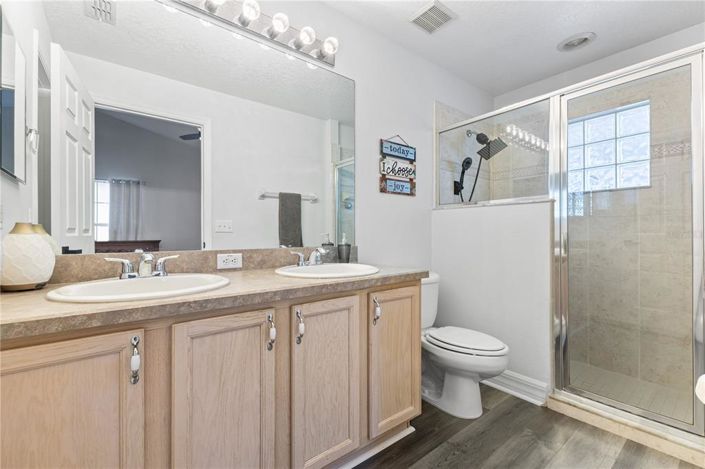 Image No.25-Propriété de 2 chambres à vendre à Clermont