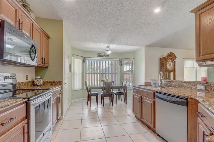 Image No.12-4 Bed Property for sale