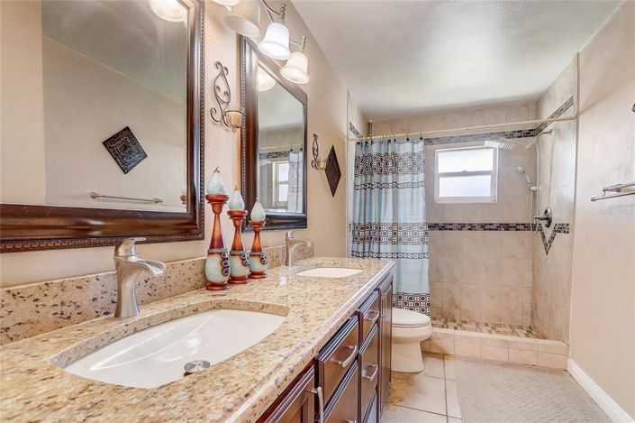 Image No.18-4 Bed Property for sale