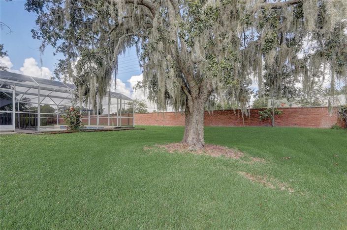 Image No.28-4 Bed Property for sale