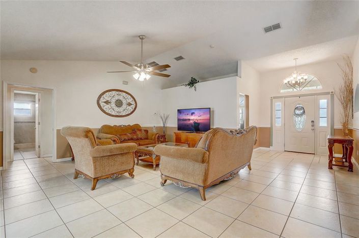 Image No.7-4 Bed Property for sale