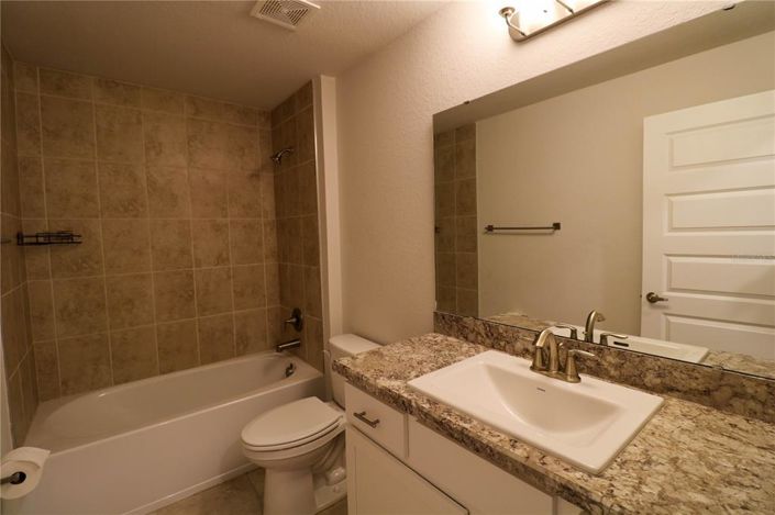 Image No.19-3 Bed Property for sale