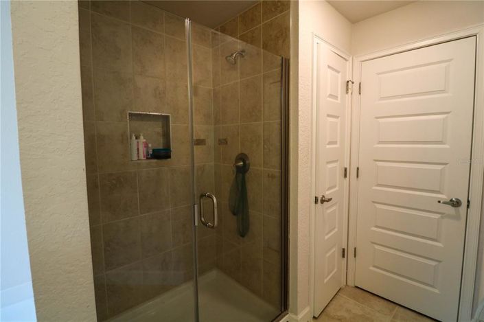 Image No.25-3 Bed Property for sale