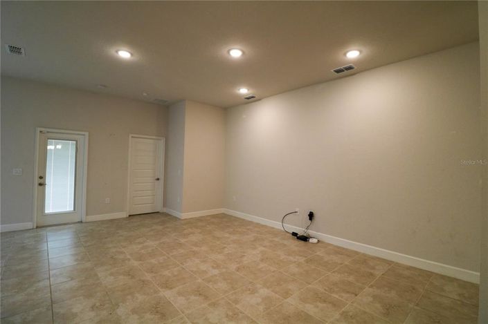 Image No.6-3 Bed Property for sale