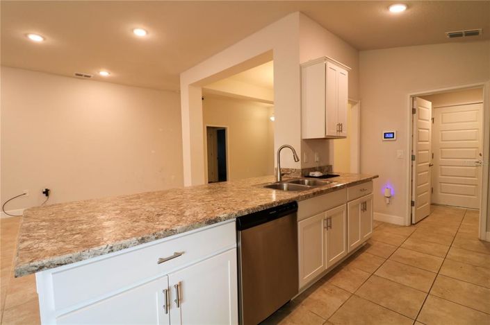 Image No.9-3 Bed Property for sale