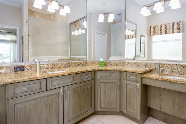 Image No.30-Propriété de 4 chambres à vendre à Reunion