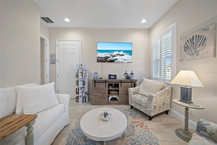 Image No.11-4 Bed Property for sale