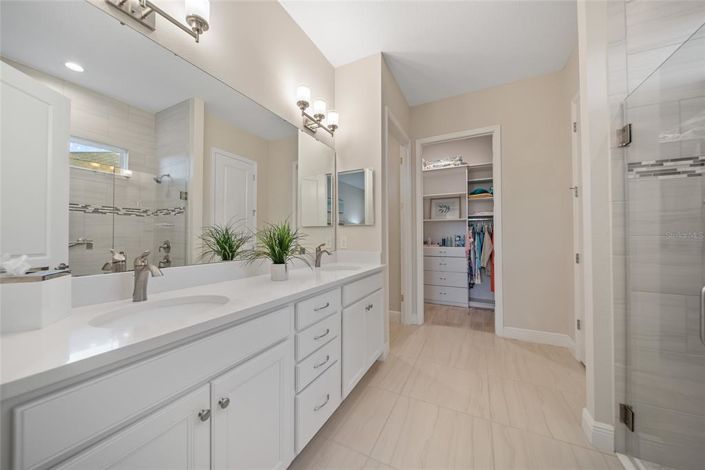 Image No.35-4 Bed Property for sale