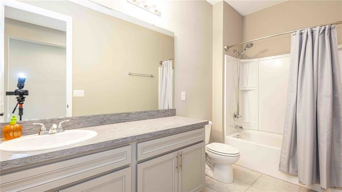 Image No.14-3 Bed Property for sale