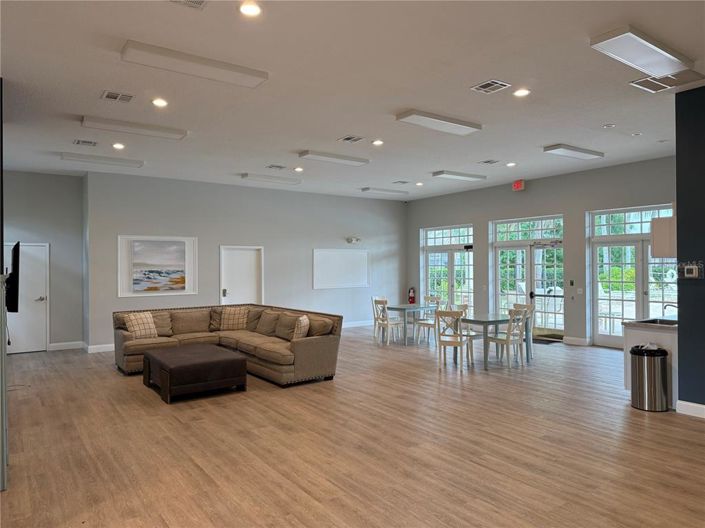 Image No.37-3 Bed Property for sale