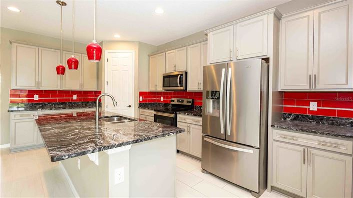 Image No.6-3 Bed Property for sale