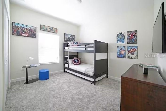 Image No.17-5 Bed Townhouse for sale