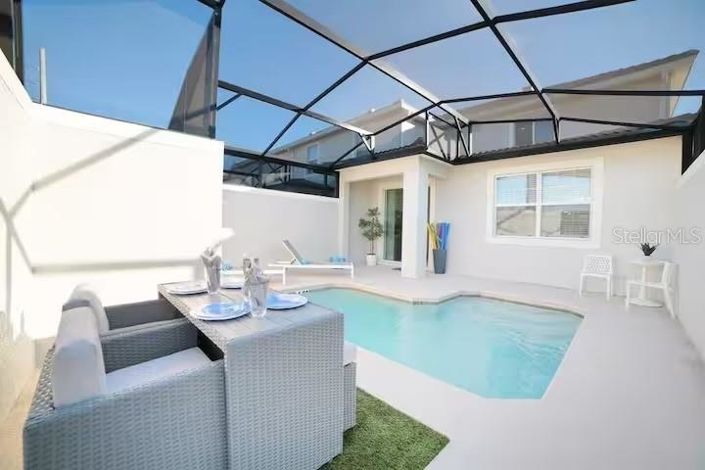 Image No.2-5 Bed Townhouse for sale