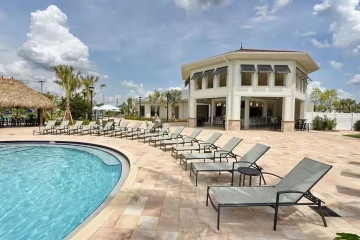 Image No.25-5 Bed Townhouse for sale